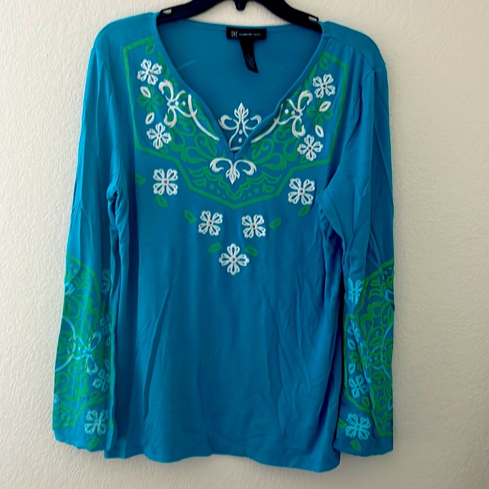 INC XL. Blue/Green top - Picture 2 of 7